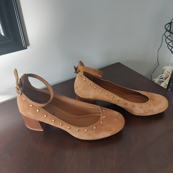 Ankle strap suede shoes - Picture 2 of 5